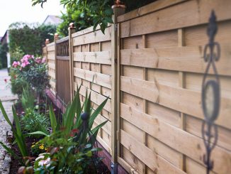 holzzaun als sichtschutz